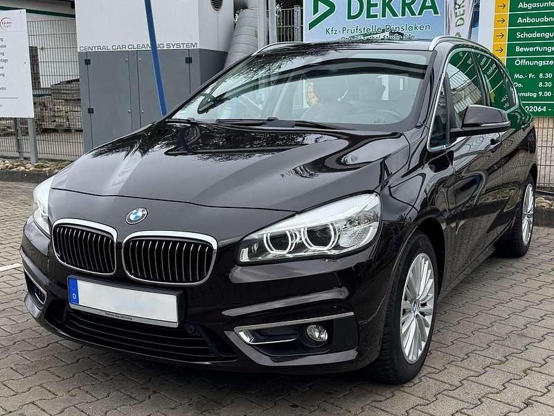 Gebraucht BMW 220 Luxury Line 192 PS (141 kW) 2015 Braun Kombi