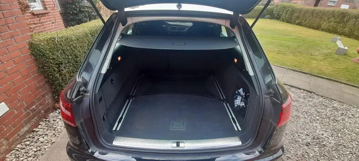 Gebraucht Audi A6 150 PS (110 kW) 2015 Schwarz Kombi