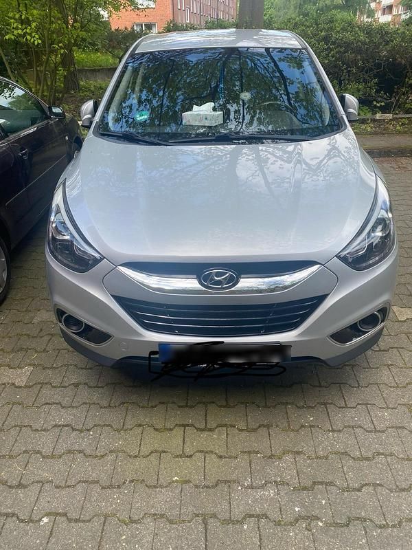 Gebraucht Hyundai ix35 Classic 135 PS (99 kW) 2013 Silber SUV