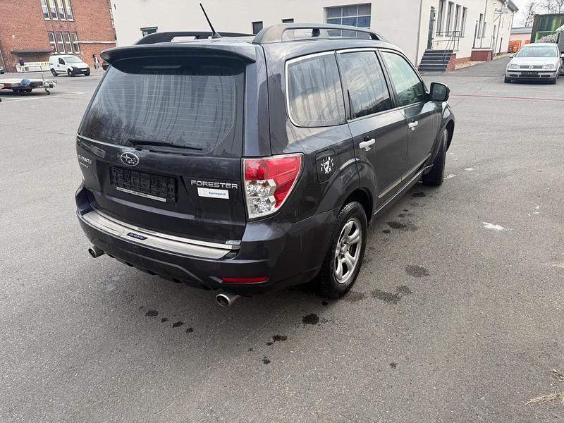 Gebraucht Subaru Forester 150 PS (110 kW) 2012 Schwarz SUV