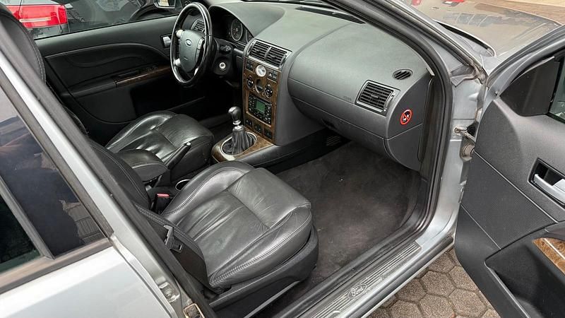 Gebraucht VW Passat 150 PS (110 kW) 1996 Grün Kombi