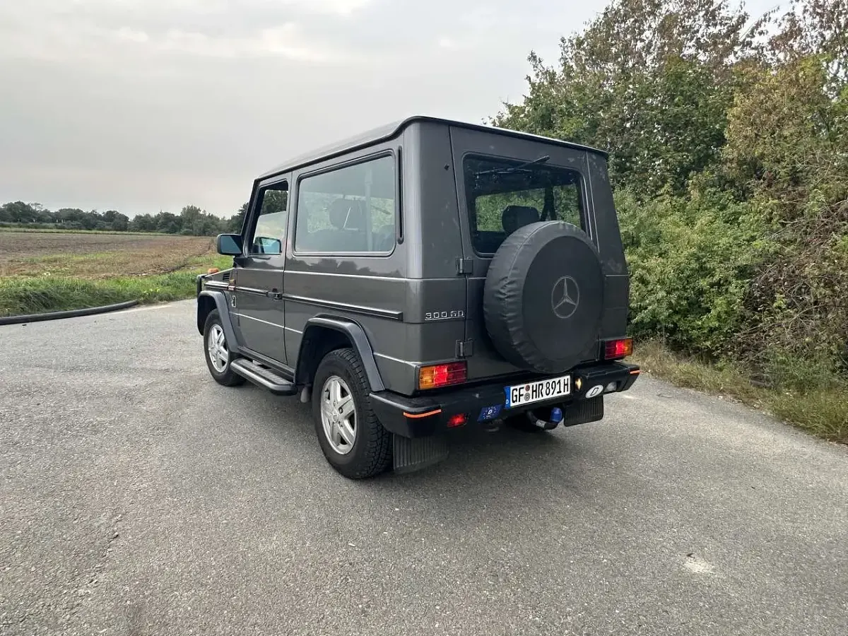 Gebraucht Mercedes G300 113 PS (83 kW) 1993 SUV