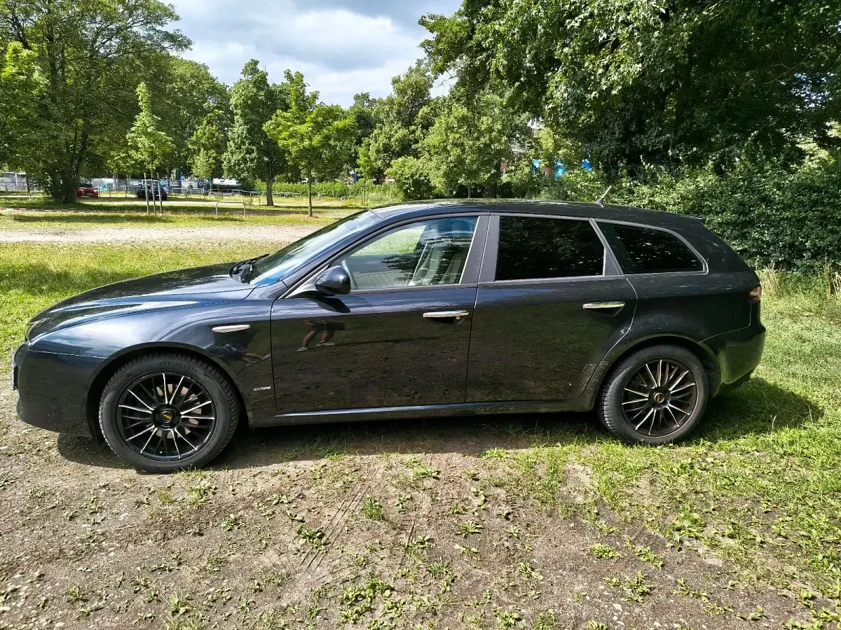 Gebraucht Alfa Romeo 159 150 PS (110 kW) 2007 Schwarz Kombi