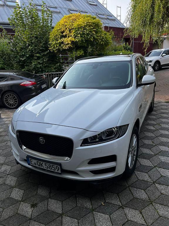 Gebraucht Jaguar F-Pace Prestige 179 PS (131 kW) 2018 Weiß SUV