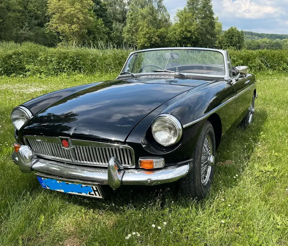 Używany MG B 95 KM (69 kW) 1968 Czarny Kabriolet