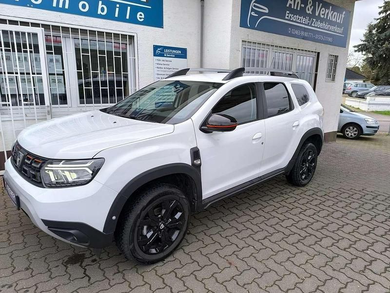 Weiß Gebraucht 2022 Dacia Duster Extreme SUV | 18.490 € (Fairer Preis) - Bild 1/4