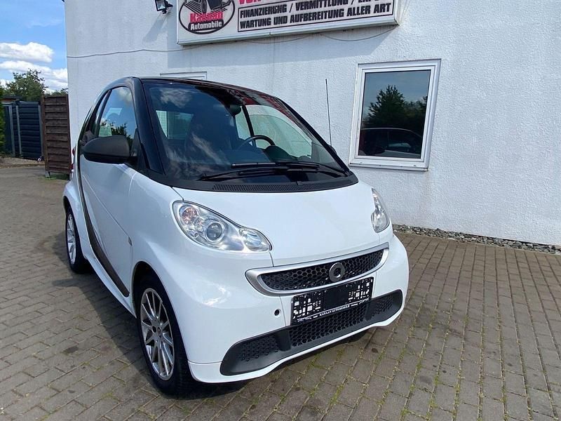 Schwarz Gebraucht 2013 Smart ForTwo Coupé Coupé | 3.950 € (Guter Preis) - Bild 1/4
