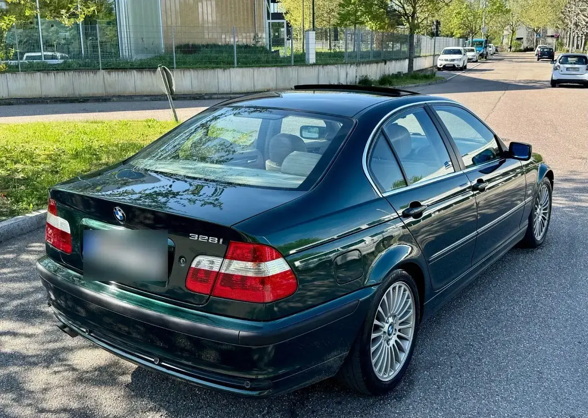 Gebraucht BMW 328 193 PS (141 kW) 2000 Grün Limousine