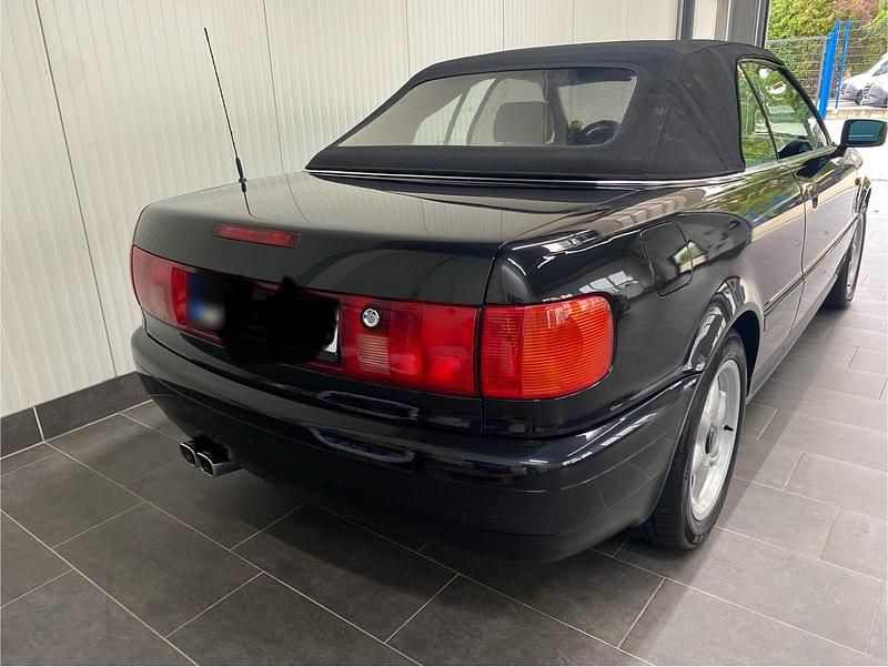 Usado Audi 80 150 HP (110 kW) 2000 Preto Cabrios