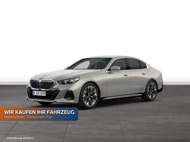 Gebraucht BMW 520 Comfort Edition 197 PS (144 kW) 2025 Oxidgrau metallic Limousine