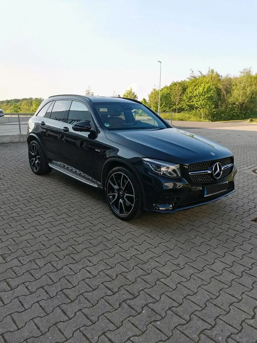 Gebraucht Mercedes GLC43 AMG AMG 367 PS (269 kW) 2018 Schwarz SUV