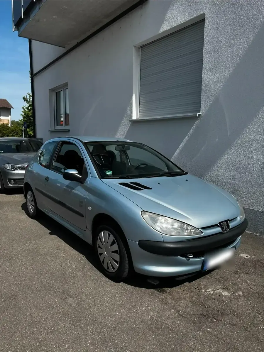 Gebraucht Peugeot 206 60 PS (44 kW) 2004 Blau Kleinwagen