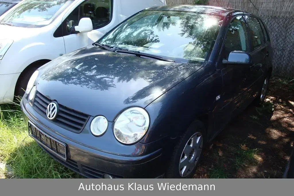 Gebraucht VW Polo Highline 75 PS (55 kW) 2003 Grau Limousine