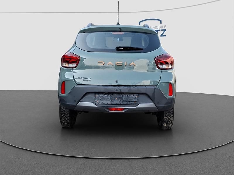 Gebraucht Dacia Spring Extreme 47 kW (65 PS) 2024 Olivgrün Kleinwagen