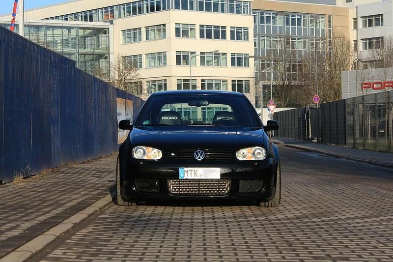 Gebraucht VW Golf IV R 224 PS (164 kW) 2000 Schwarz Limousine