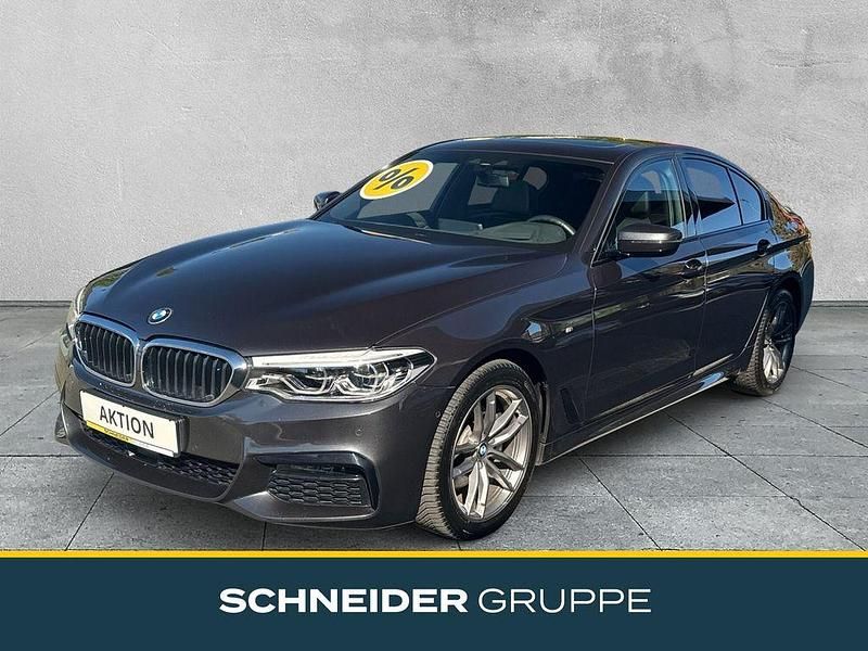 Grau Gebraucht 2019 BMW 520 M Sport Limousine | 32.890 € (Etwas zu teuer) - Bild 1/4