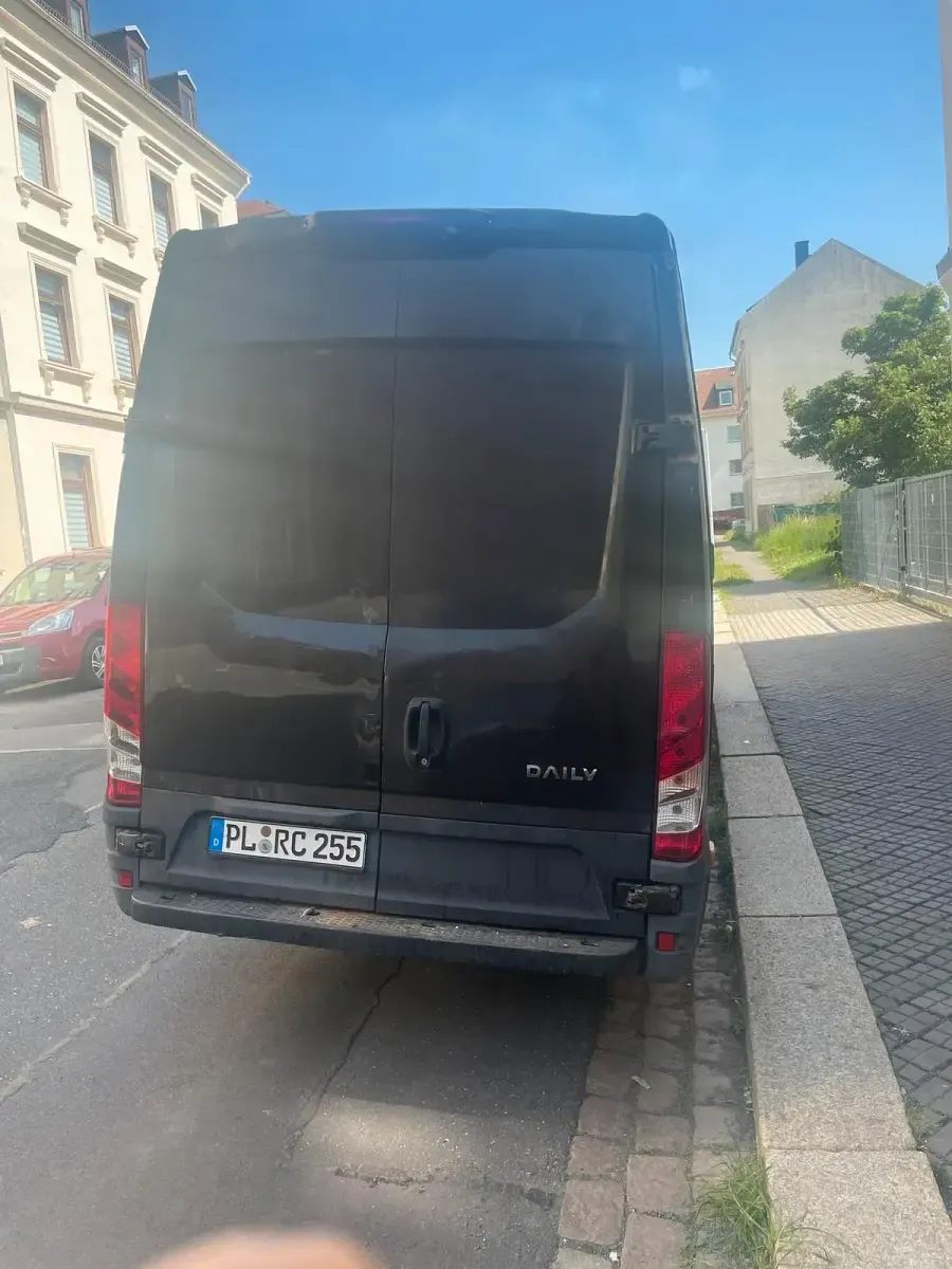 Occasion Iveco Daily 156 ch (114 kW) 2018 Noir Monospace
