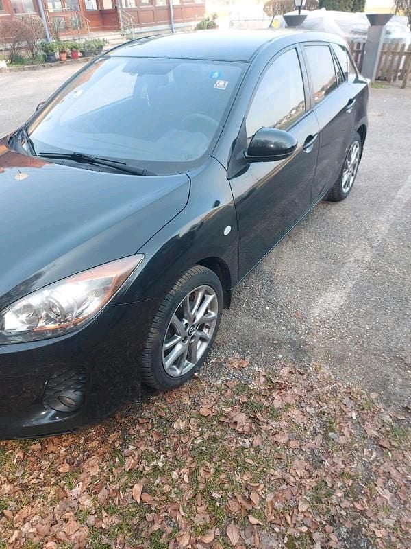 Gebraucht Mazda 3 105 PS (77 kW) 2013 Schwarz Kombi