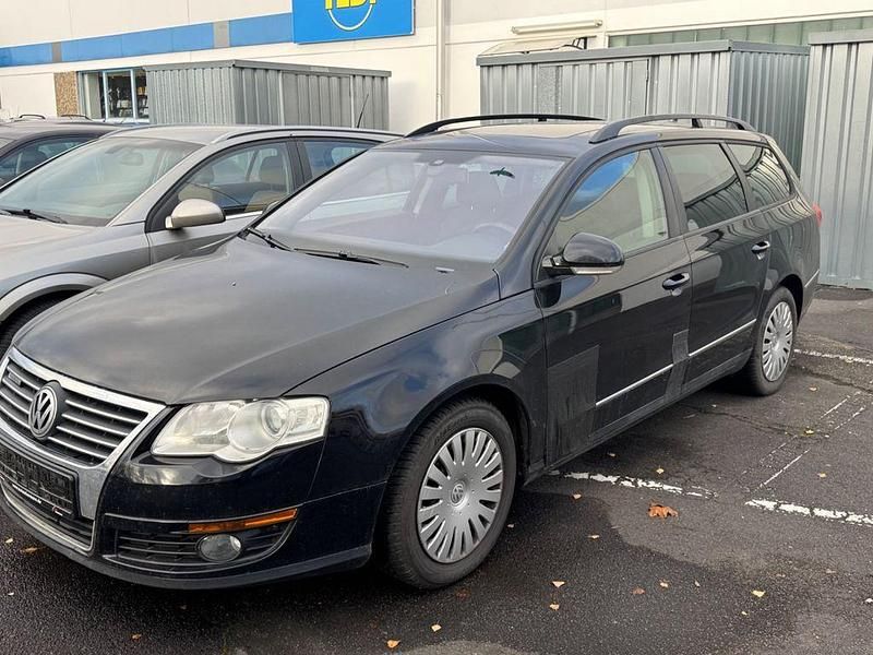 Schwarz Gebraucht 2008 VW Passat Kombi | 1.600 € (Superpreis) - Bild 1/4