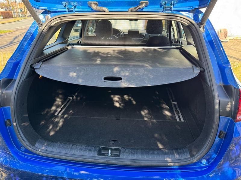 Gebraucht Kia Ceed Spirit 140 PS (102 kW) 2019 Blau Kleinwagen