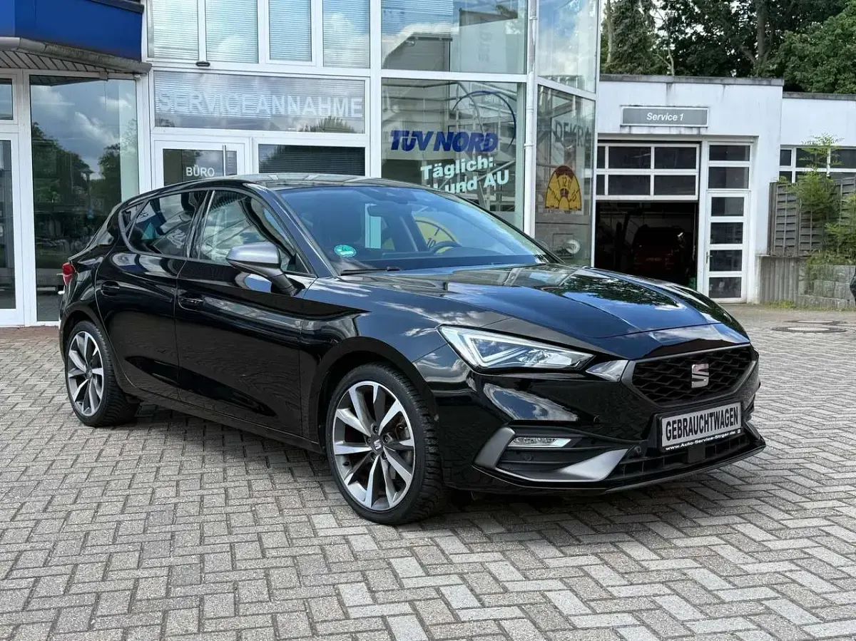 Gebraucht Seat Leon FR 150 PS (110 kW) 2020 Mitternachtsschwarz Kleinwagen