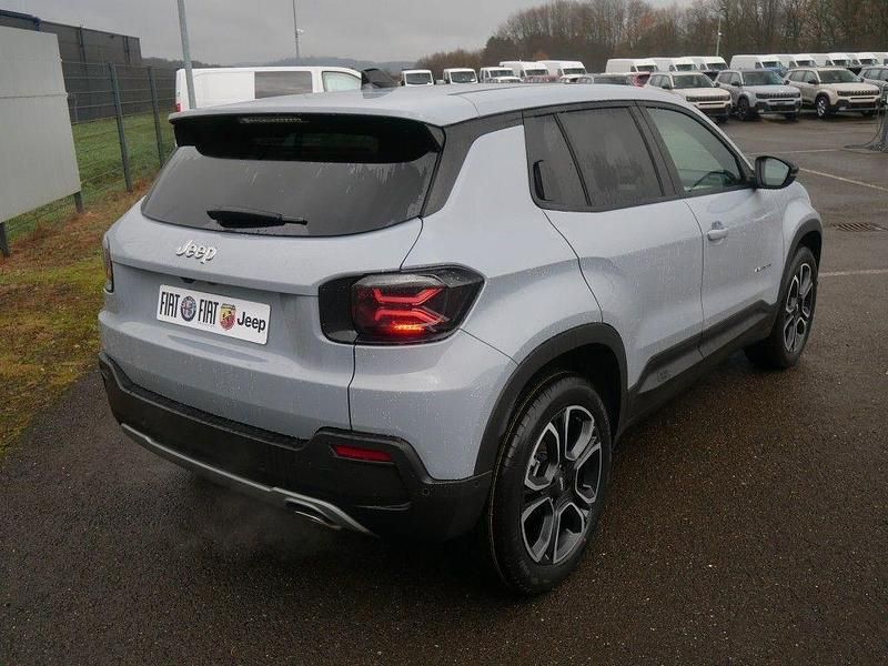 Neu Jeep Avenger Summit 101 PS (74 kW) 2026 Grau SUV