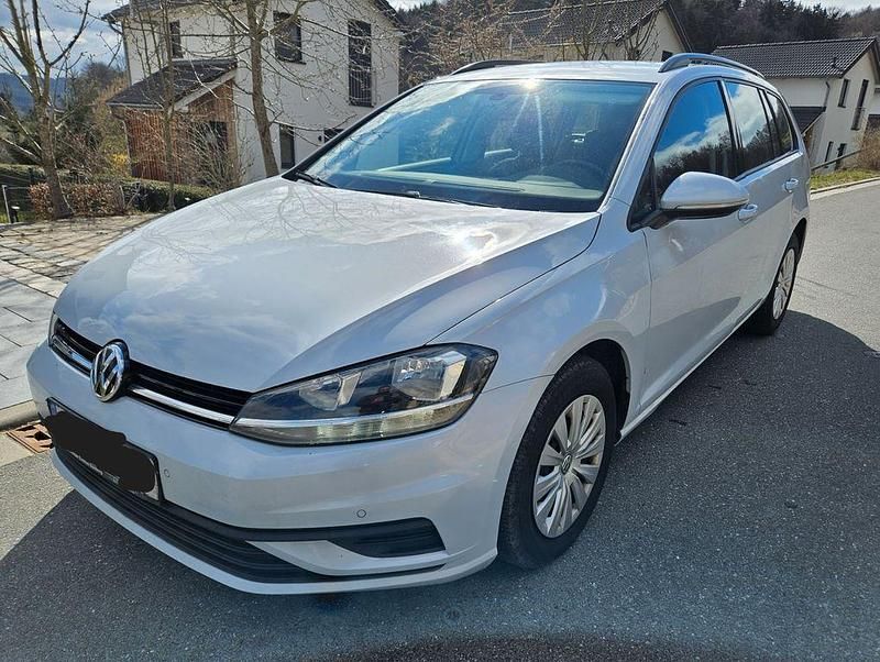 Second-hand VW Golf VII Trendline 116 CP (85 kW) 2017 Argintiu Break