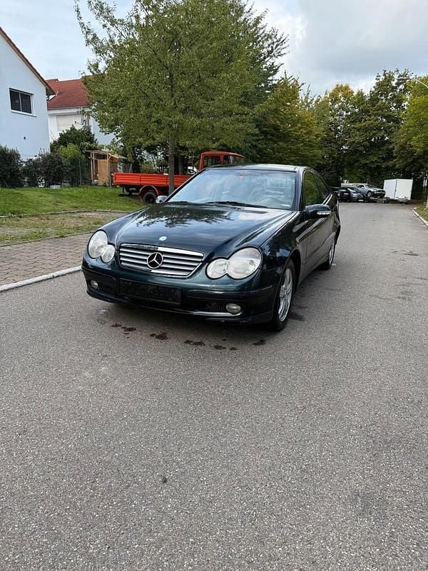Schwarz Gebraucht 2003 Mercedes C230 Coupé | 1.799 € (Guter Preis) - Bild 1/4