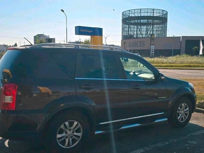 Gebraucht Ssangyong (KGM) Rexton 155 PS (114 kW) 2015 Braun SUV