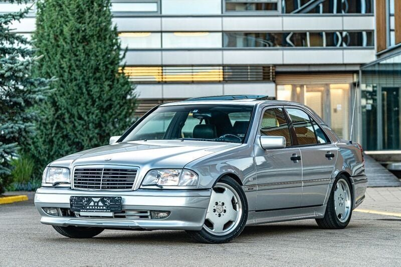 Silber Gebraucht 1996 Mercedes C36 AMG Limousine | 10.600 € - Bild 1/4
