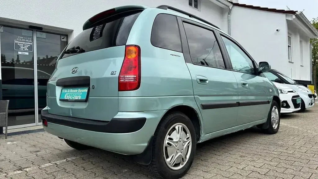 Käytetty Hyundai Matrix 103 HP (75 kW) 2005 Sininen Tila-auto