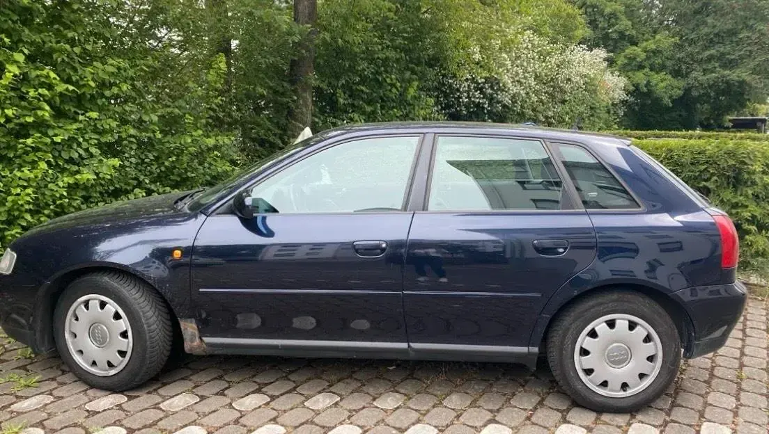 Gebraucht Audi A3 90 PS (66 kW) 1999 Blau Kleinwagen