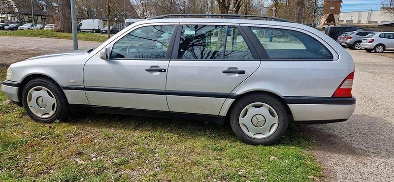 Silber Gebraucht 1997 Mercedes C250 Limousine | 7.500 € (Superpreis) - Bild 1/4
