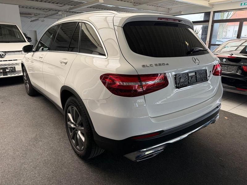 Gebraucht Mercedes GLC220 176 PS (129 kW) 2018 Weiß SUV