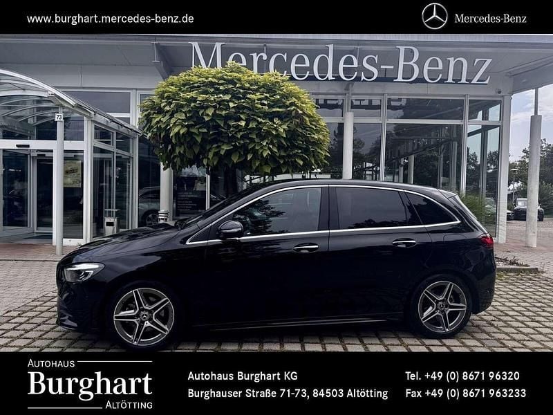 Gebraucht Mercedes B200 Advanced Plus 163 PS (119 kW) 2024 Schwarz Van / Kleinbus