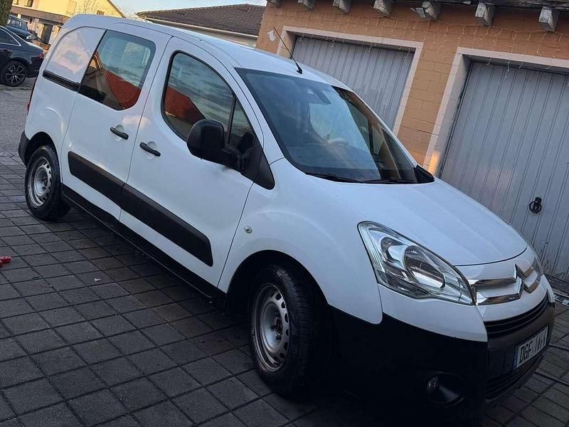Gebraucht Citroën Berlingo 90 PS (66 kW) 2010 Weiß Van / Kleinbus