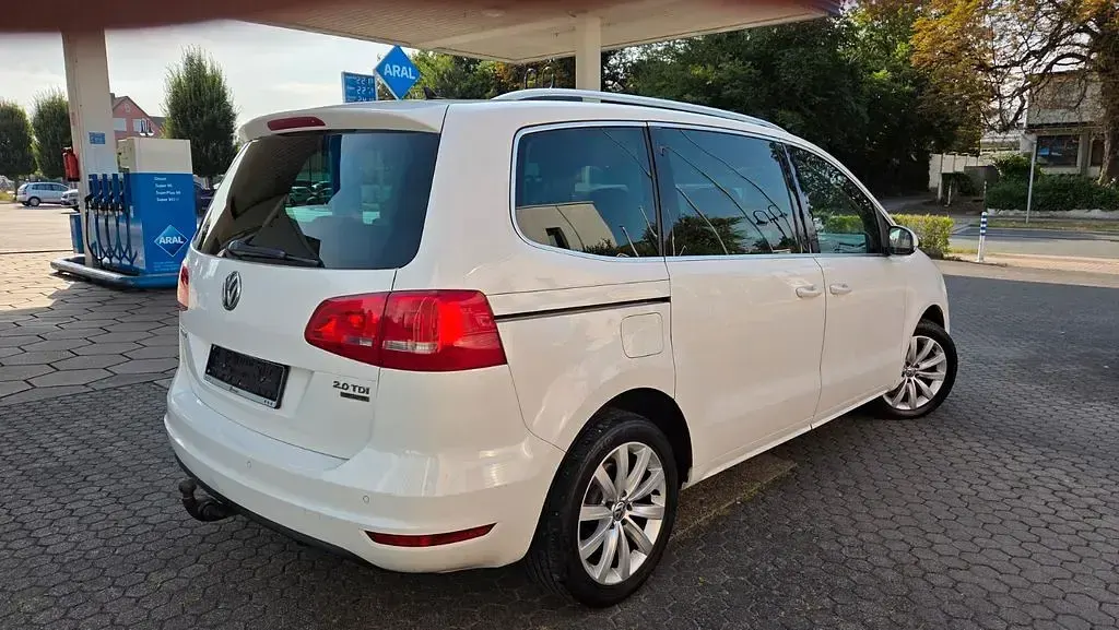 Gebraucht VW Sharan Highline 140 PS (102 kW) 2014 Weiß Van / Kleinbus