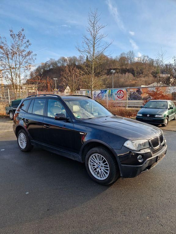 Schwarz Gebraucht 2008 BMW X3 Exclusive SUV | 5.499 € (Fairer Preis) - Bild 1/4