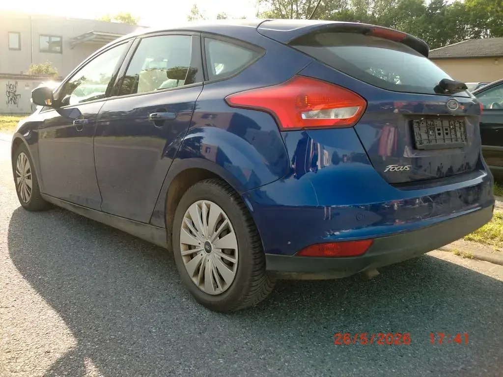 Używany Ford Focus 120 KM (88 kW) 2016 Niebieski Sedan/Limuzyna
