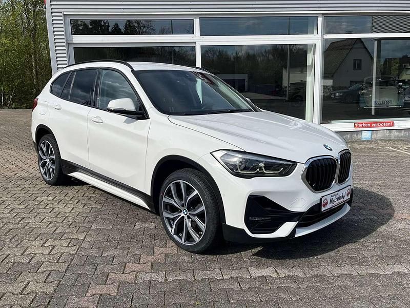 Gebraucht BMW X1 Sport Line 150 PS (110 kW) 2021 Alpinweiss iii SUV