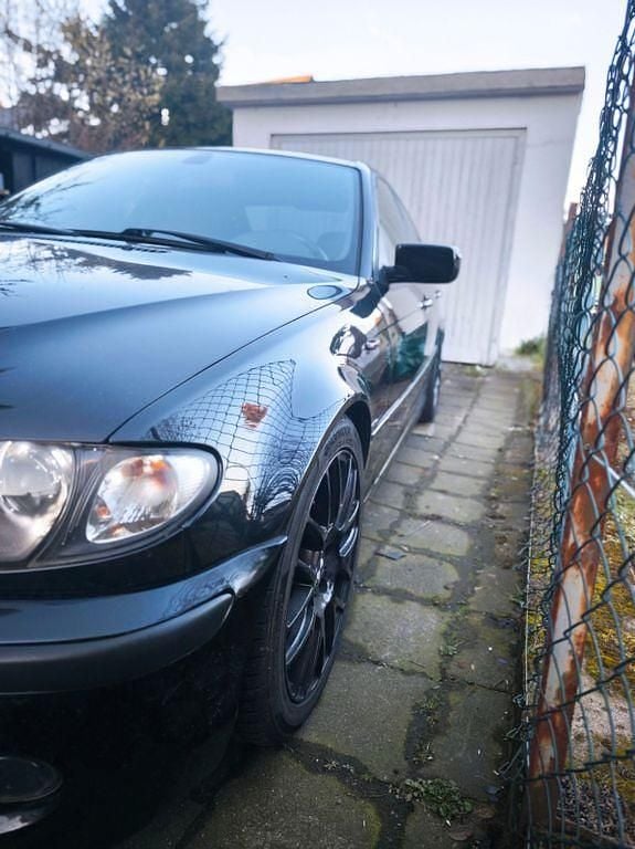 Gebraucht BMW 325 M Sport 192 PS (141 kW) 2003 Schwarz Limousine