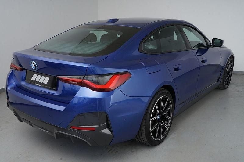 Gebraucht BMW i4 M Sport 250 kW (340 PS) 2022 Blau Limousine