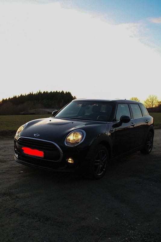 Schwarz Gebraucht 2017 Mini Clubman Kombi | 11.999 € (Superpreis) - Bild 1/4