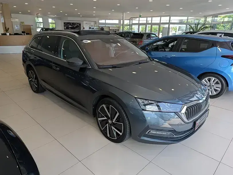 Gebraucht Skoda Octavia Style 204 PS (150 kW) 2021 Quarzgrau metallic Kombi