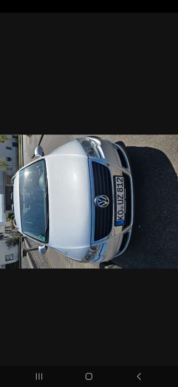 Grau Gebraucht 2006 VW Passat Individual Kombi | 2.500 € (Guter Preis) - Bild 1/4