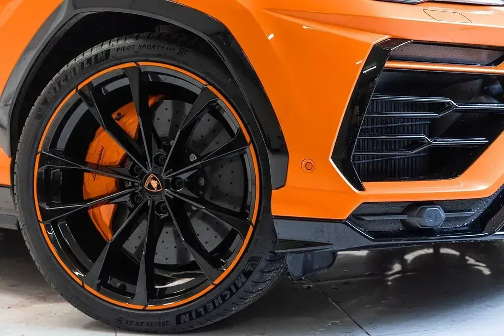 Gebraucht Lamborghini Urus 650 PS (478 kW) 2022 Orange SUV