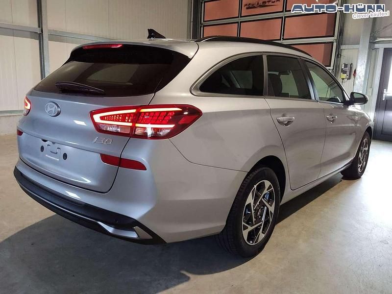Gebraucht Hyundai i30 Edition 140 PS (102 kW) 2024 Sailingblau perleffect Kombi
