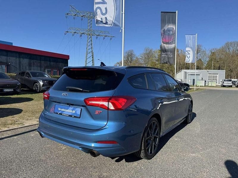 Gebraucht Ford Focus ST 280 PS (205 kW) 2021 Performanceblau metallic Kombi