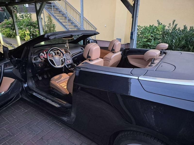 Gebraucht Opel Cascada 194 PS (142 kW) 2015 Schwarz Cabrio
