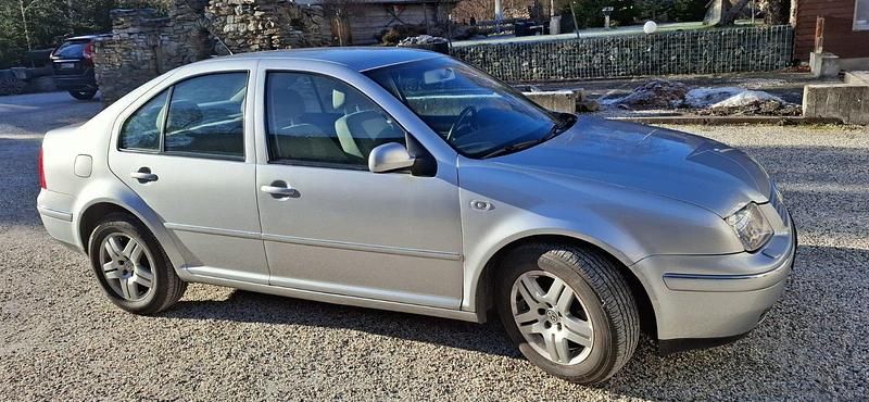 Gebraucht VW Bora Trendline 116 PS (85 kW) 2002 Silber Limousine